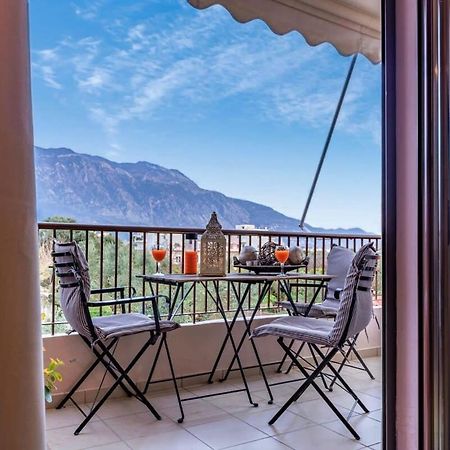 Amalia'S Serendipity - City Lights & Mountain Vistas كالاماتا المظهر الخارجي الصورة